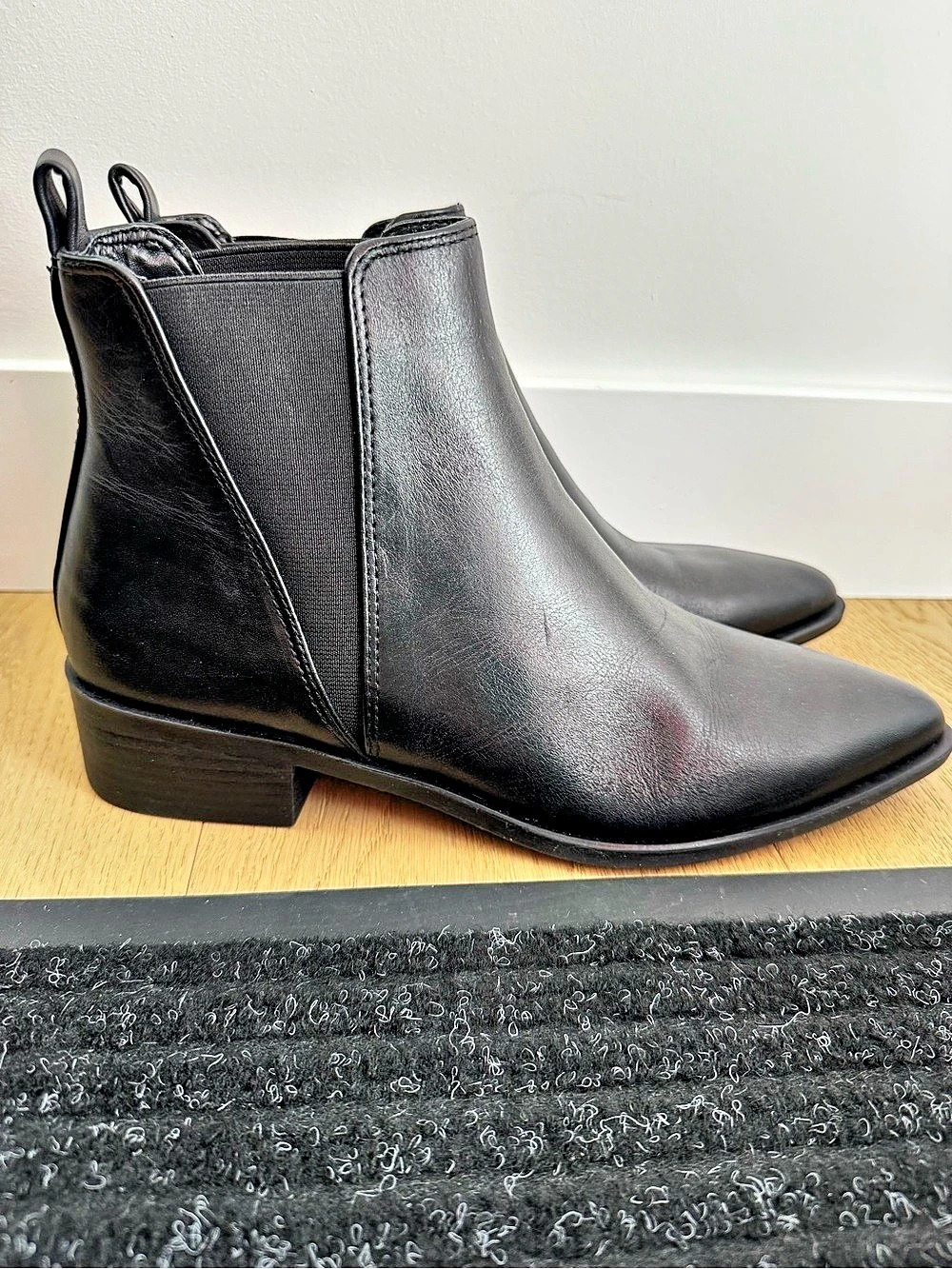 Steve Madden Jonnd Black Leather Ankle Boots US 10 NEW